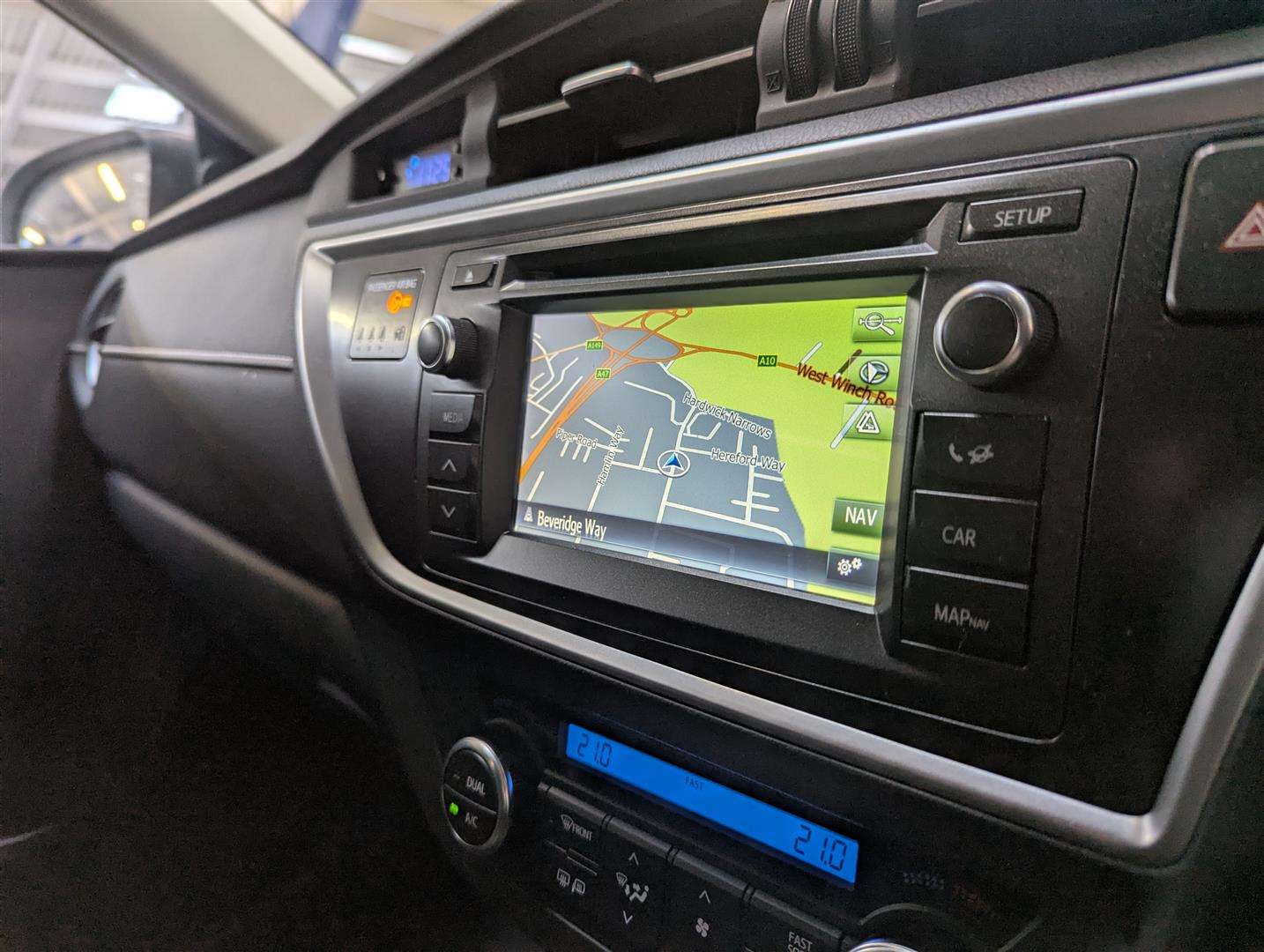 <p>2016 TOYOTA AURIS EXCEL VVT-I CVT</p>