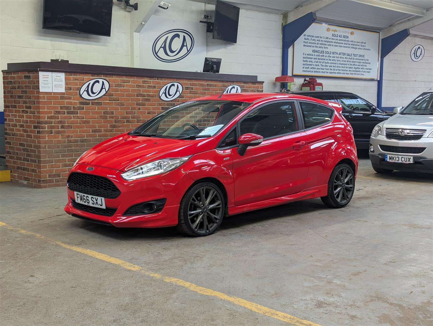 <p>2017 FORD FIESTA ST-LINE</p>