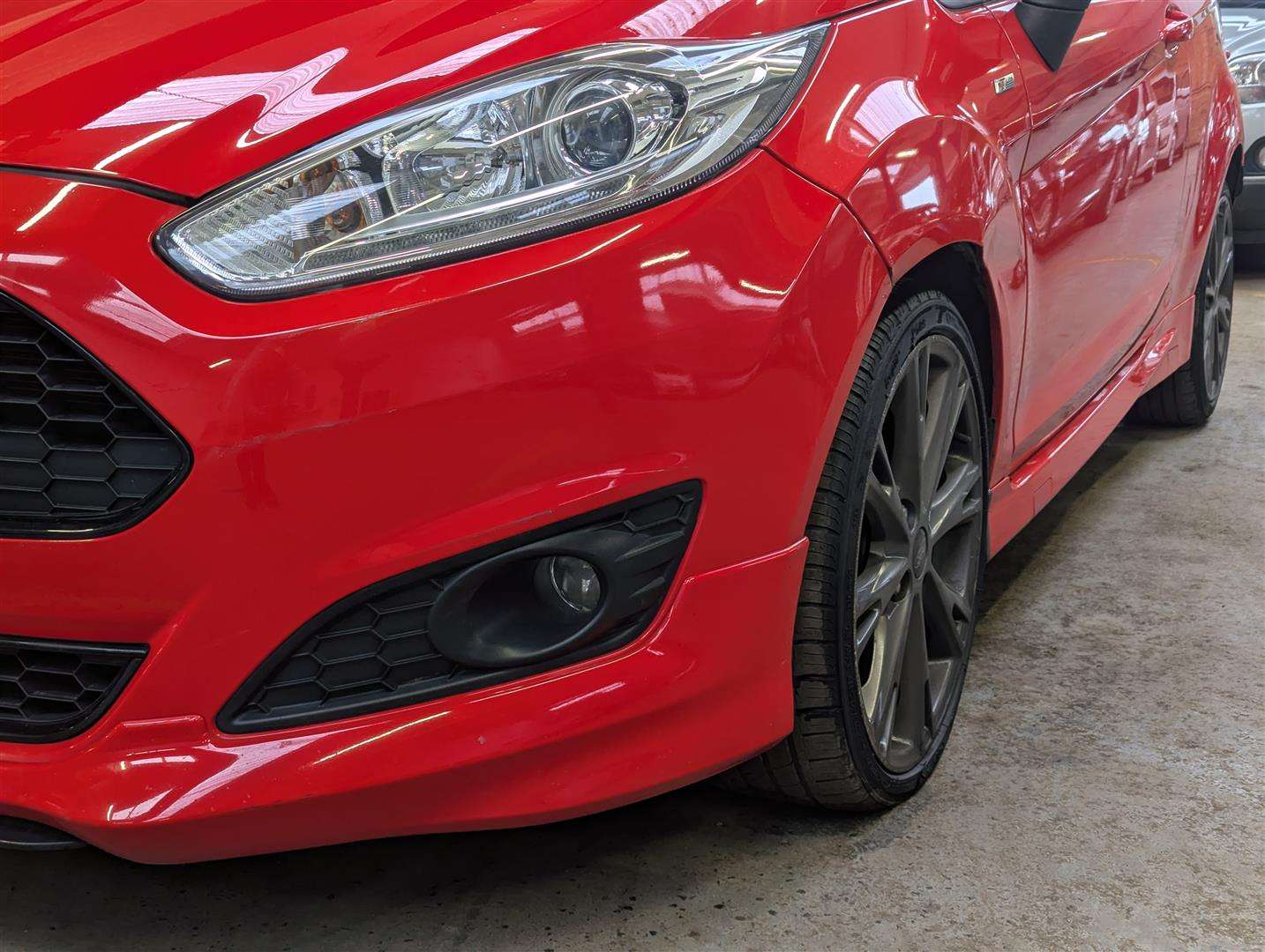 <p>2017 FORD FIESTA ST-LINE</p>