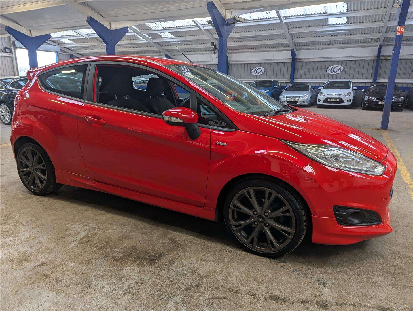<p>2017 FORD FIESTA ST-LINE</p>