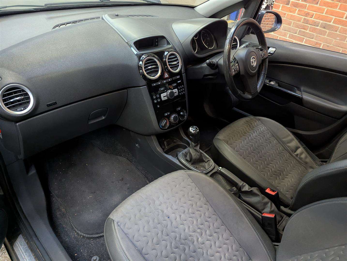 <p>2014 VAUXHALL CORSA SE</p>