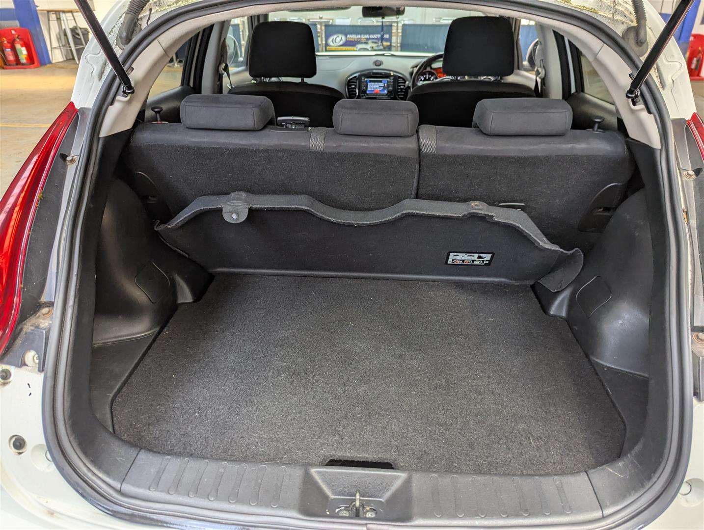 <p>2013 NISSAN JUKE ACENTA PREMIUM DCI</p>