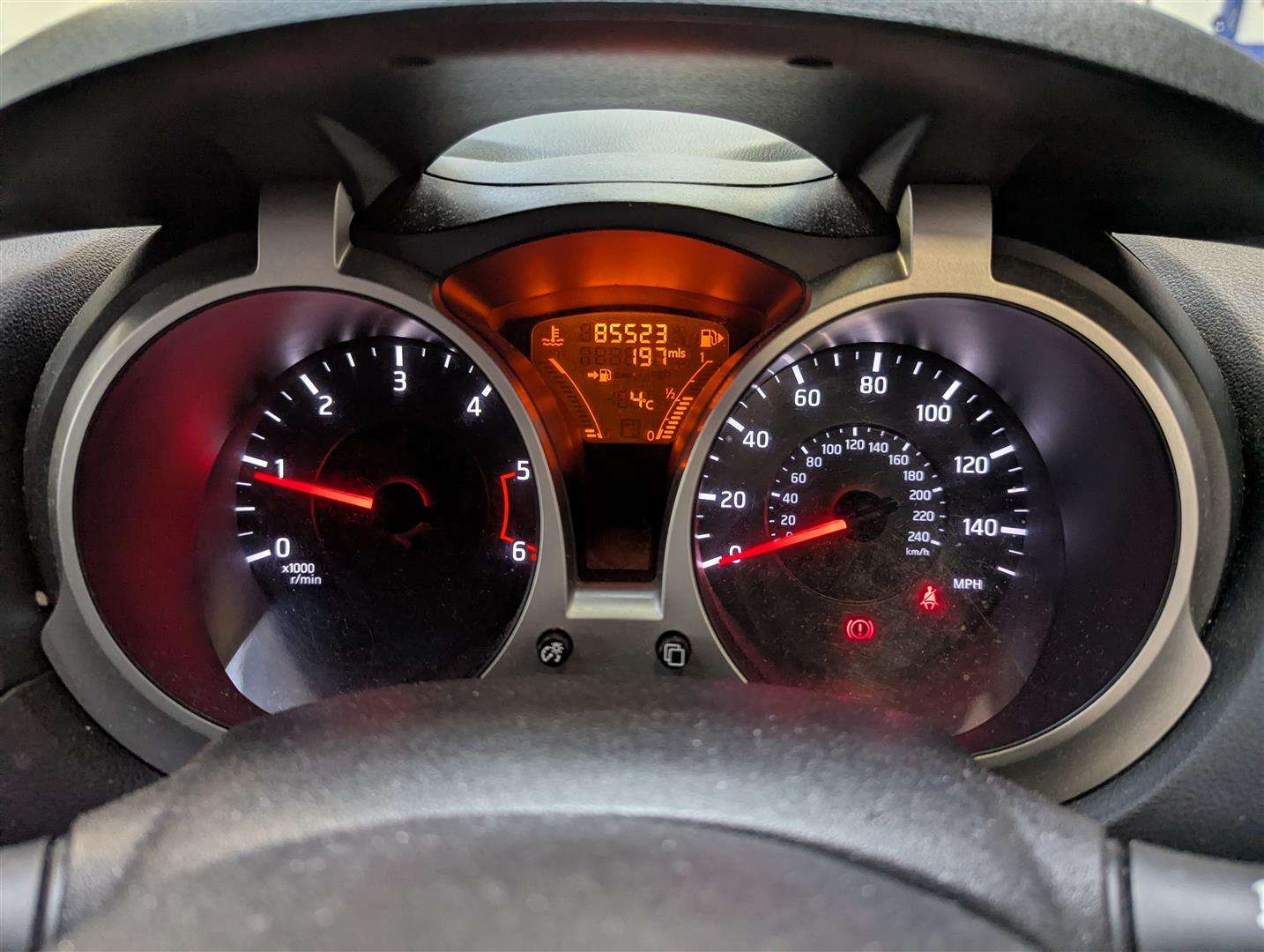 <p>2013 NISSAN JUKE ACENTA PREMIUM DCI</p>