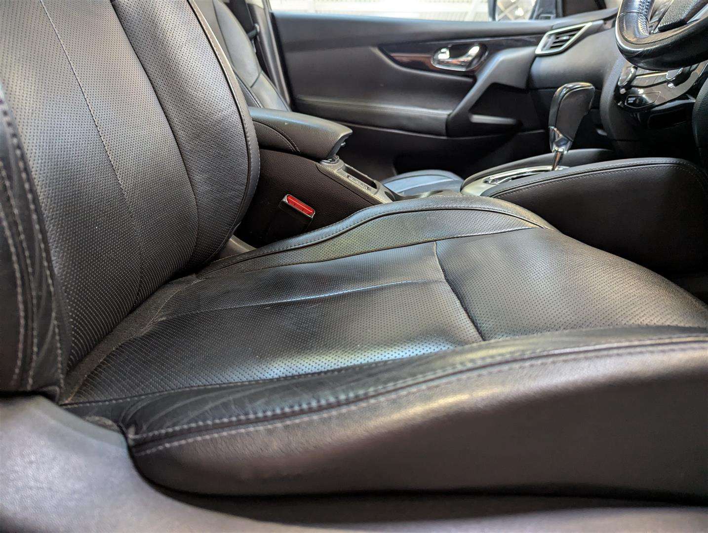<p>2015 NISSAN QASHQAI TEKNA DCI CVT</p>