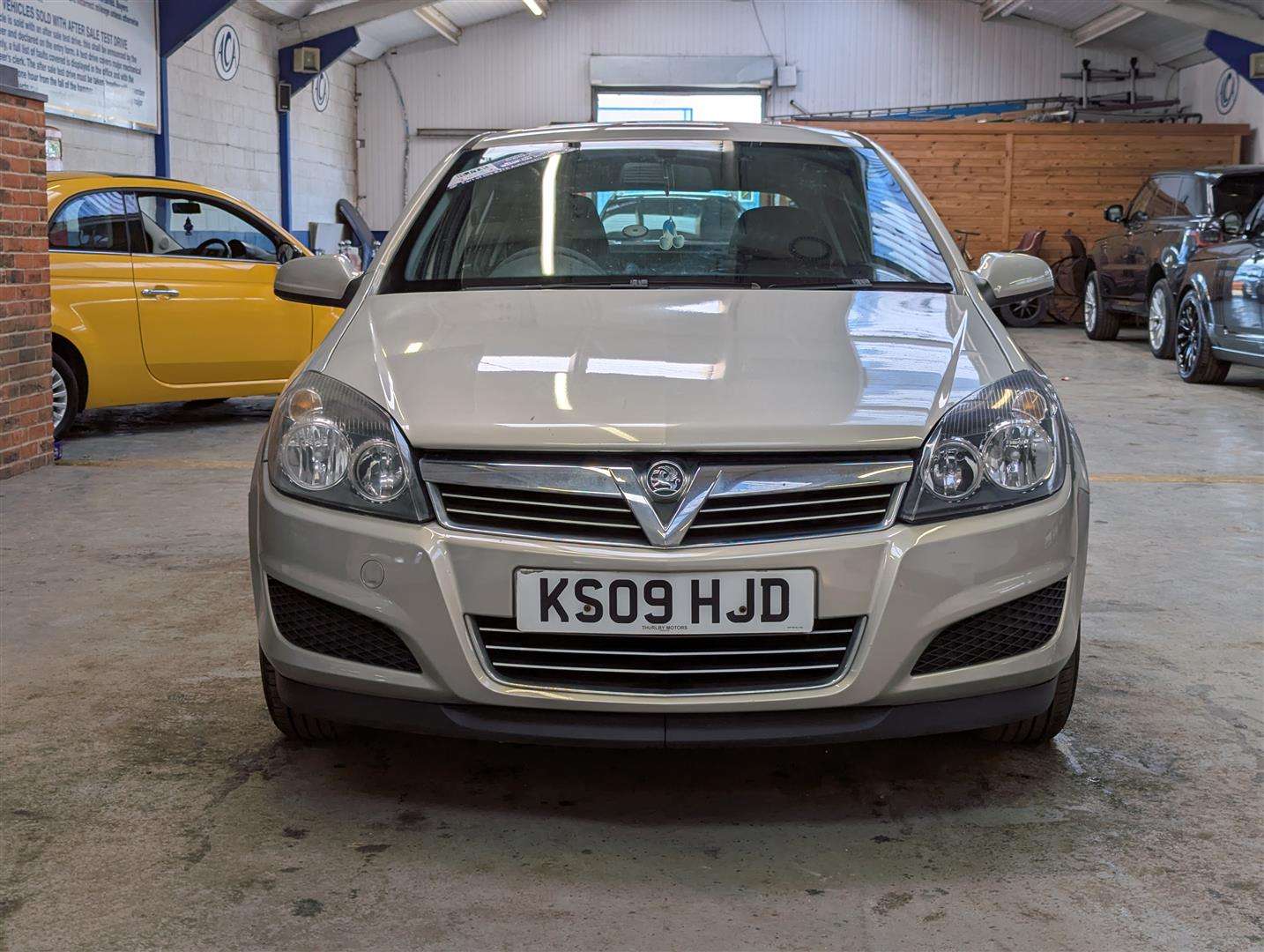 <p>2009 VAUXHALL ASTRA LIFE A/C</p>