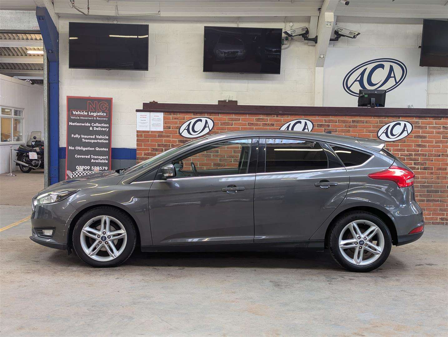 <p>2015 FORD FOCUS ZETEC</p>