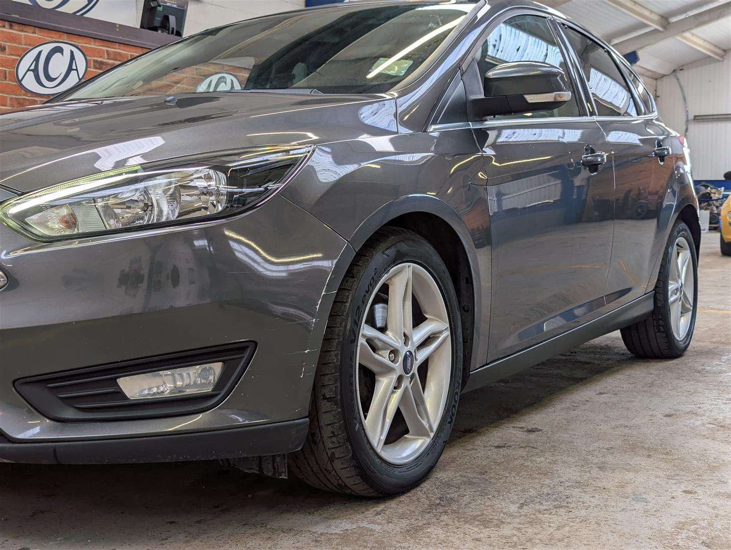 <p>2015 FORD FOCUS ZETEC</p>