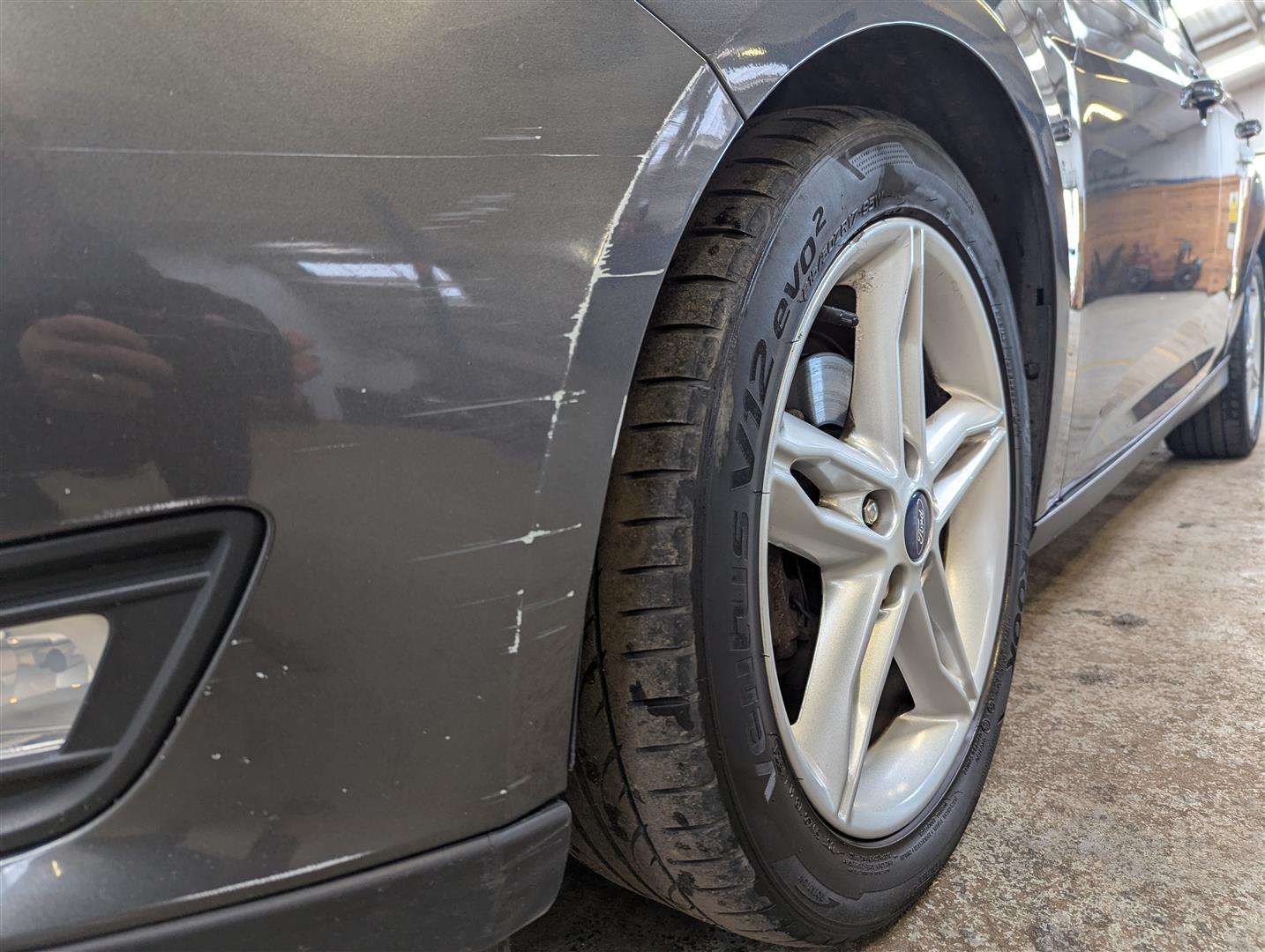 <p>2015 FORD FOCUS ZETEC</p>