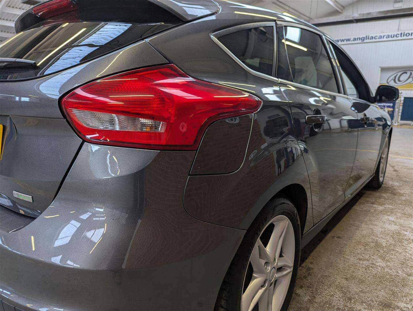 <p>2015 FORD FOCUS ZETEC</p>