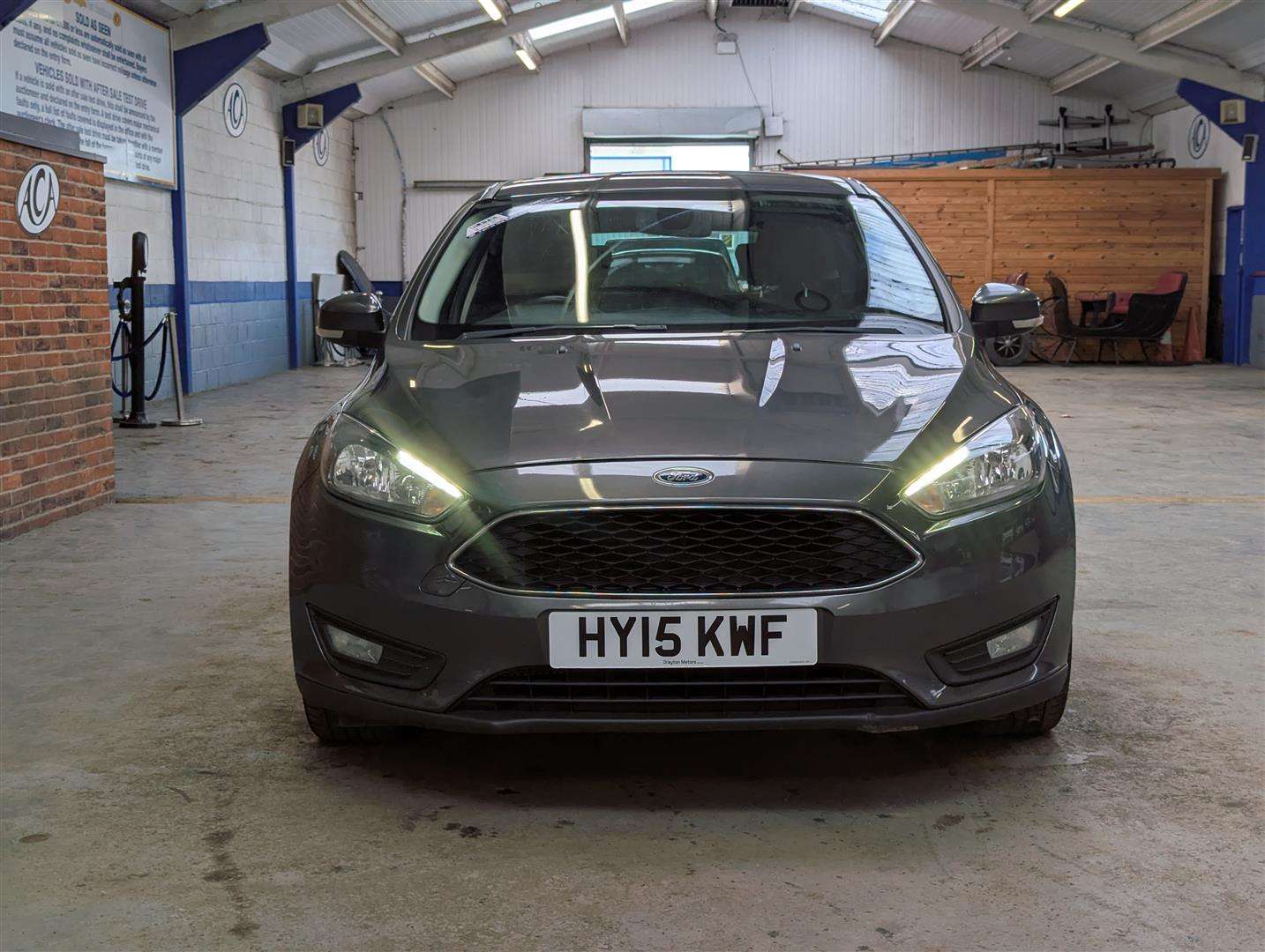 <p>2015 FORD FOCUS ZETEC</p>