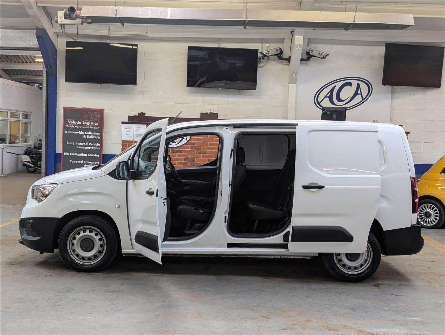 <p>2021 VAUXHALL COMBO 2300 EDITION TD S/S CREW BUS</p>