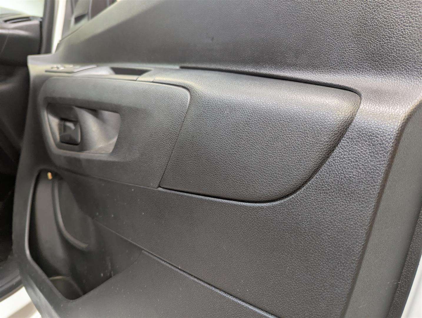 <p>2021 VAUXHALL COMBO 2300 EDITION TD S/S CREW BUS</p>