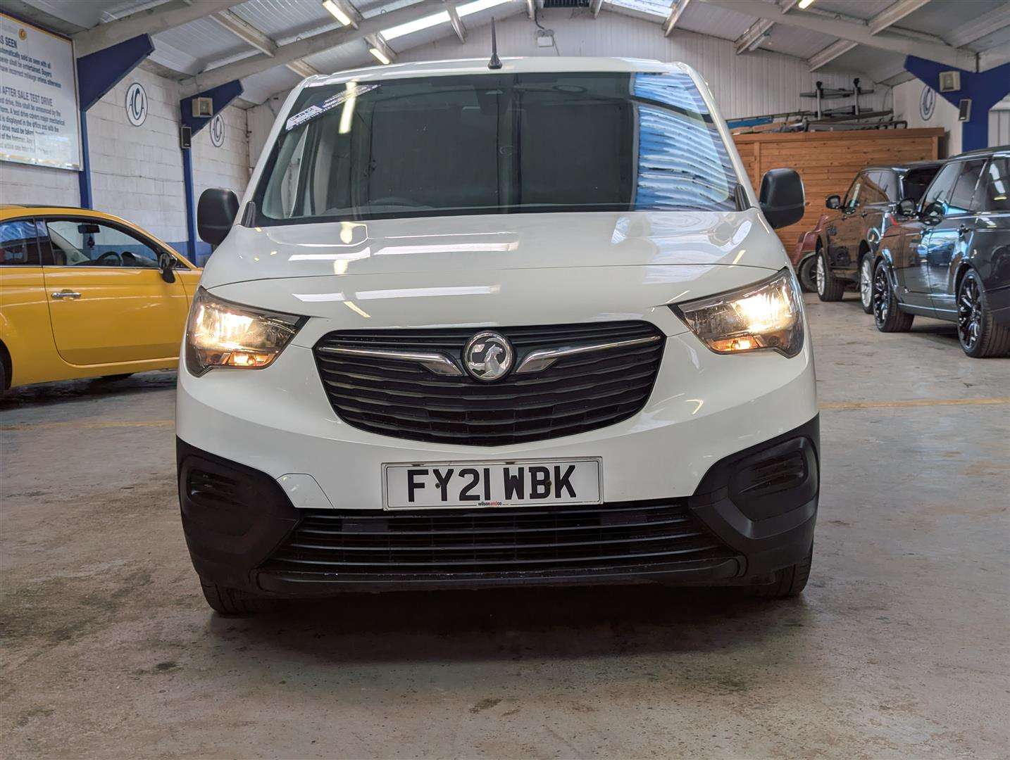 <p>2021 VAUXHALL COMBO 2300 EDITION TD S/S CREW BUS</p>