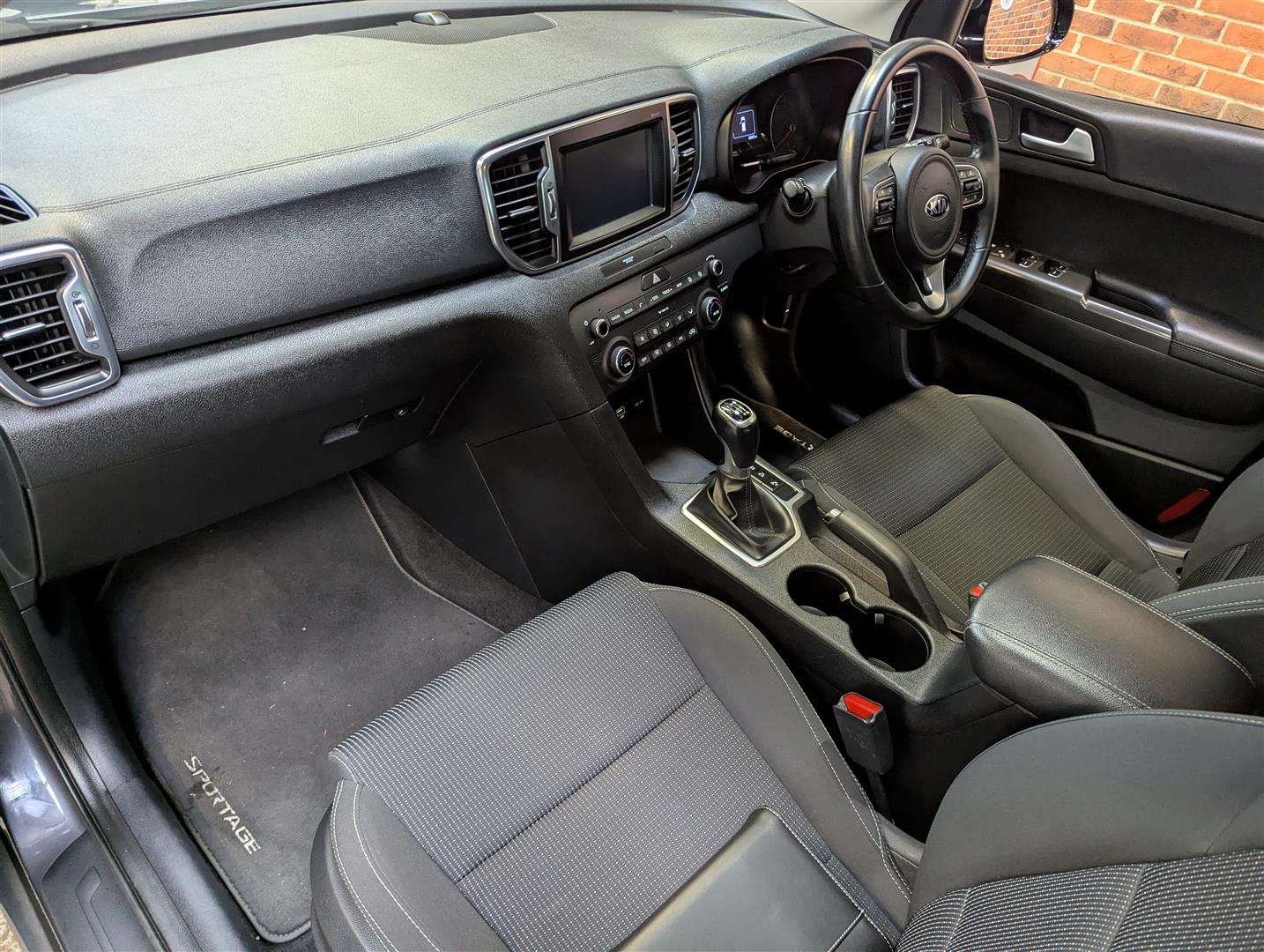 <p>2016 KIA SPORTAGE 2 CRDI ISG</p>
