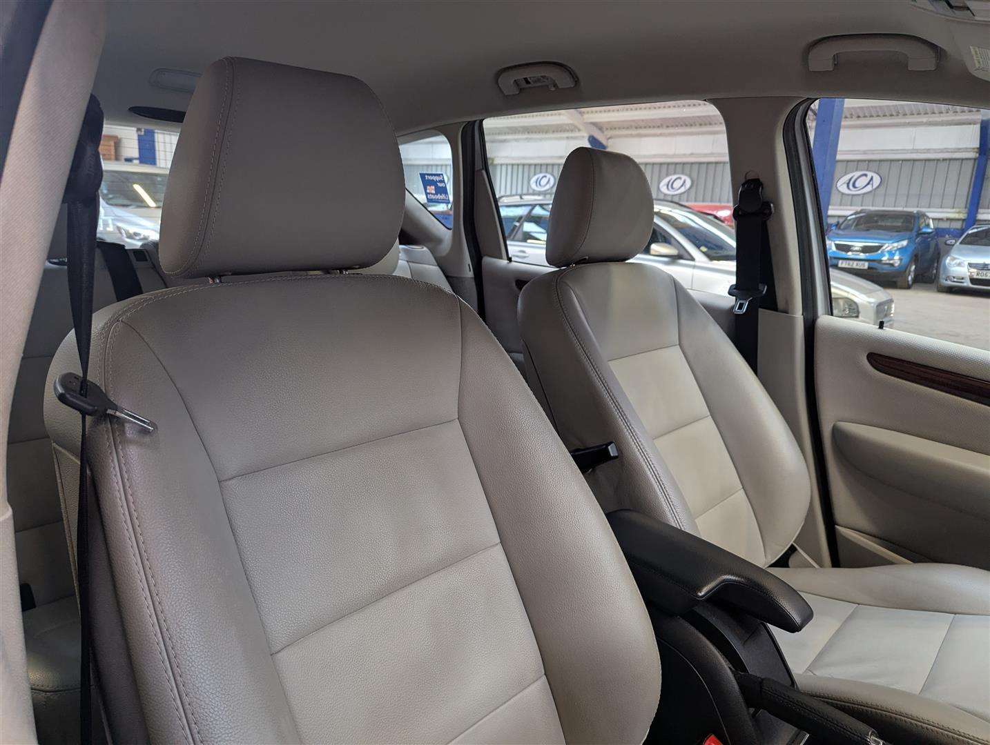 <p>2008 MERCEDES A170 ELEGANCE SE CVT</p>