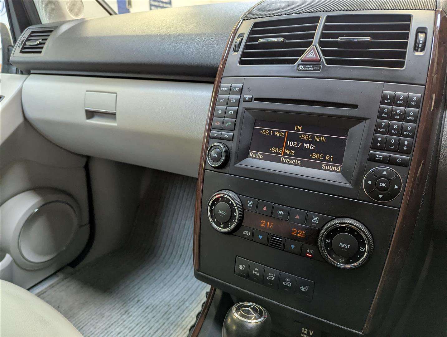 <p>2008 MERCEDES A170 ELEGANCE SE CVT</p>