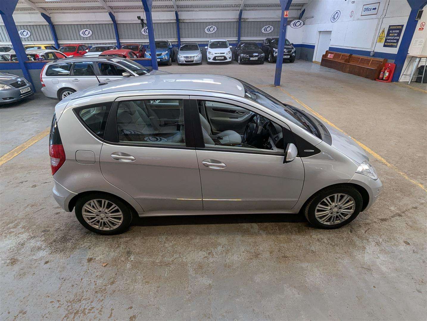 <p>2008 MERCEDES A170 ELEGANCE SE CVT</p>