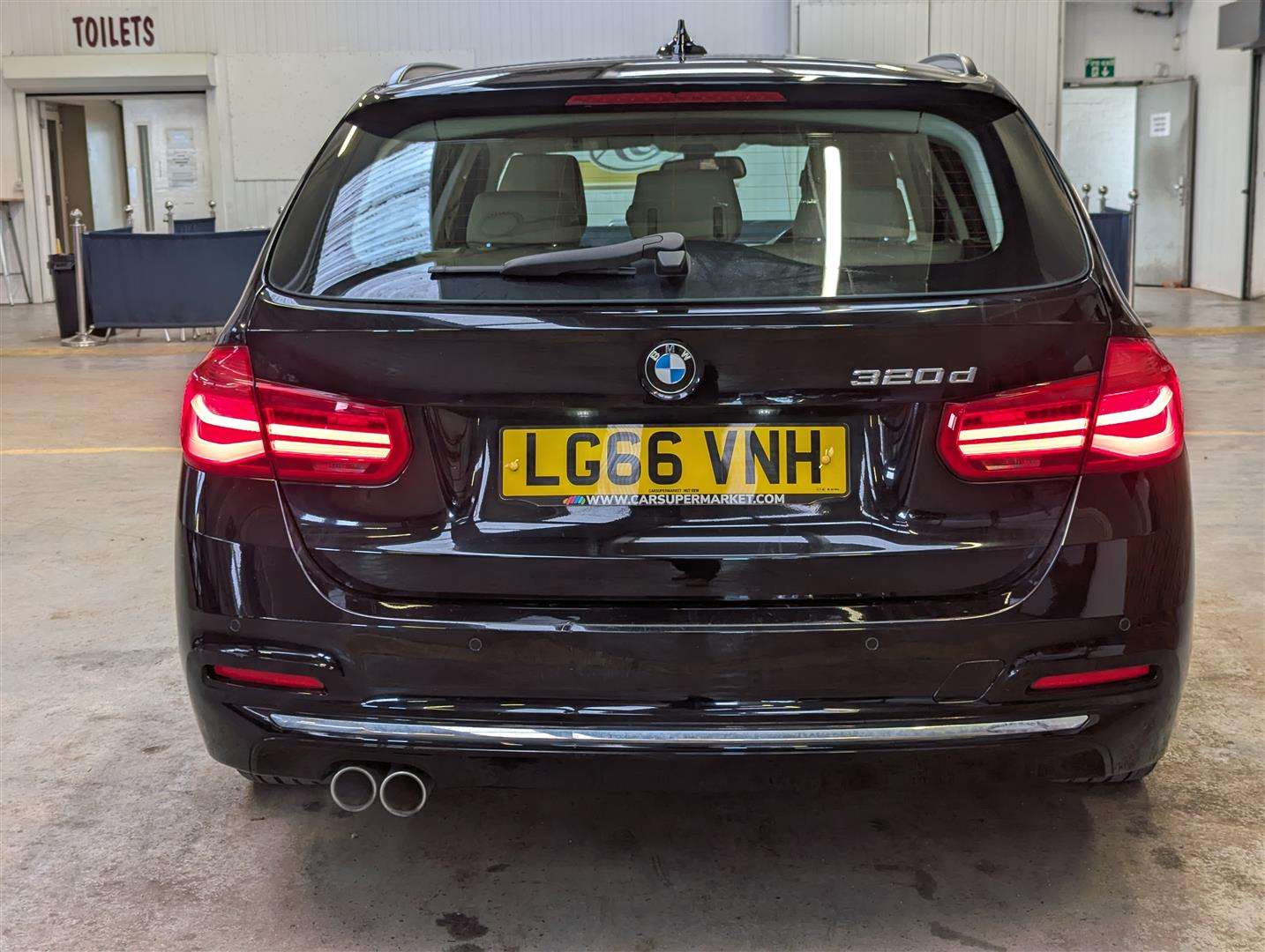 <p>2016 BMW 320D LUXURY AUTO</p>