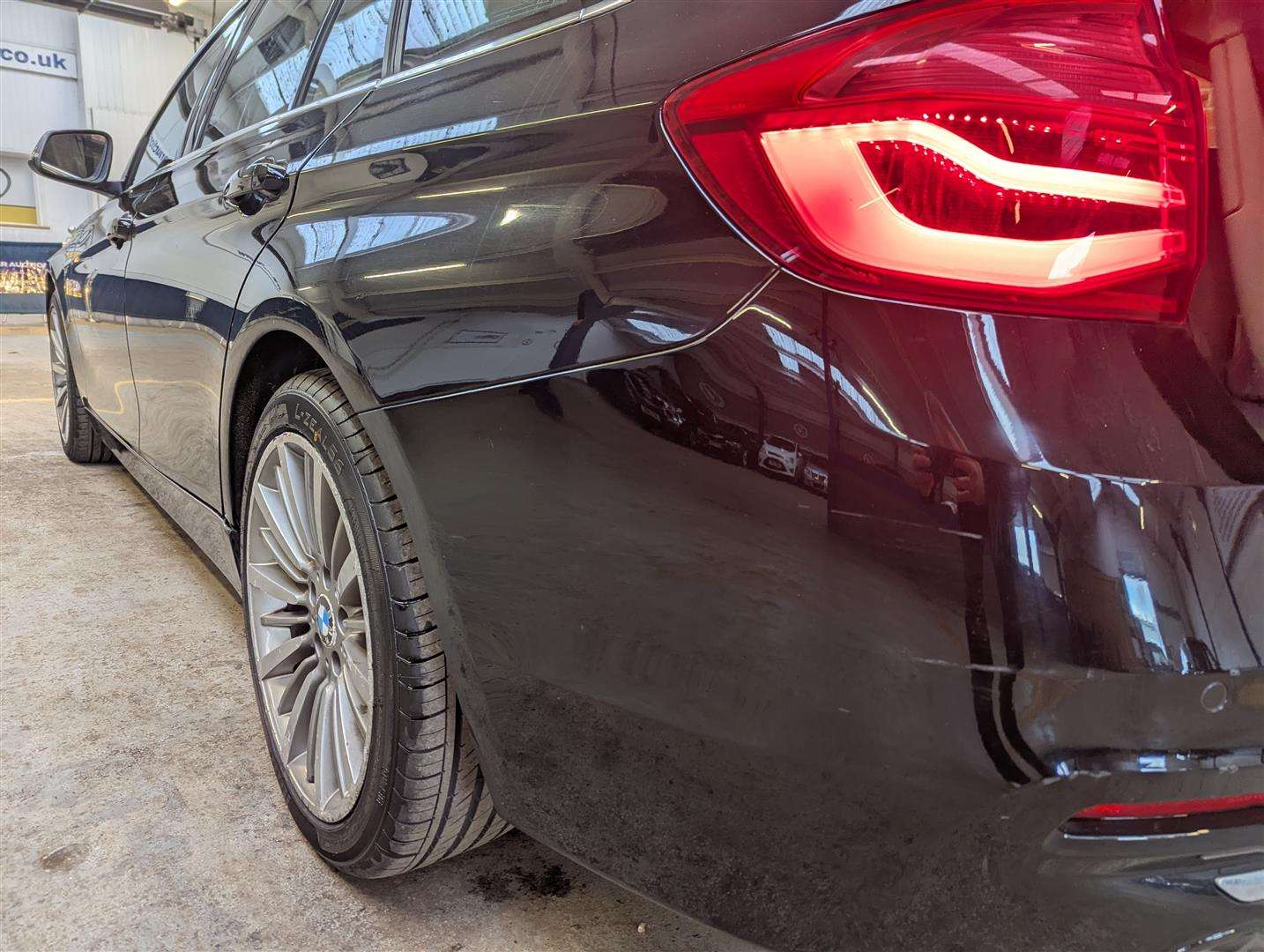 <p>2016 BMW 320D LUXURY AUTO</p>