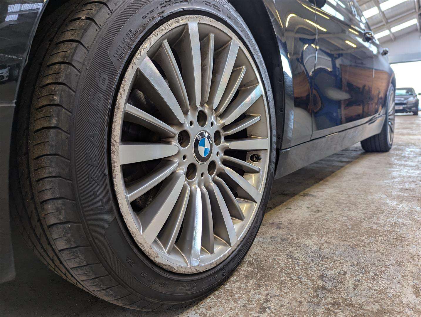 <p>2016 BMW 320D LUXURY AUTO</p>