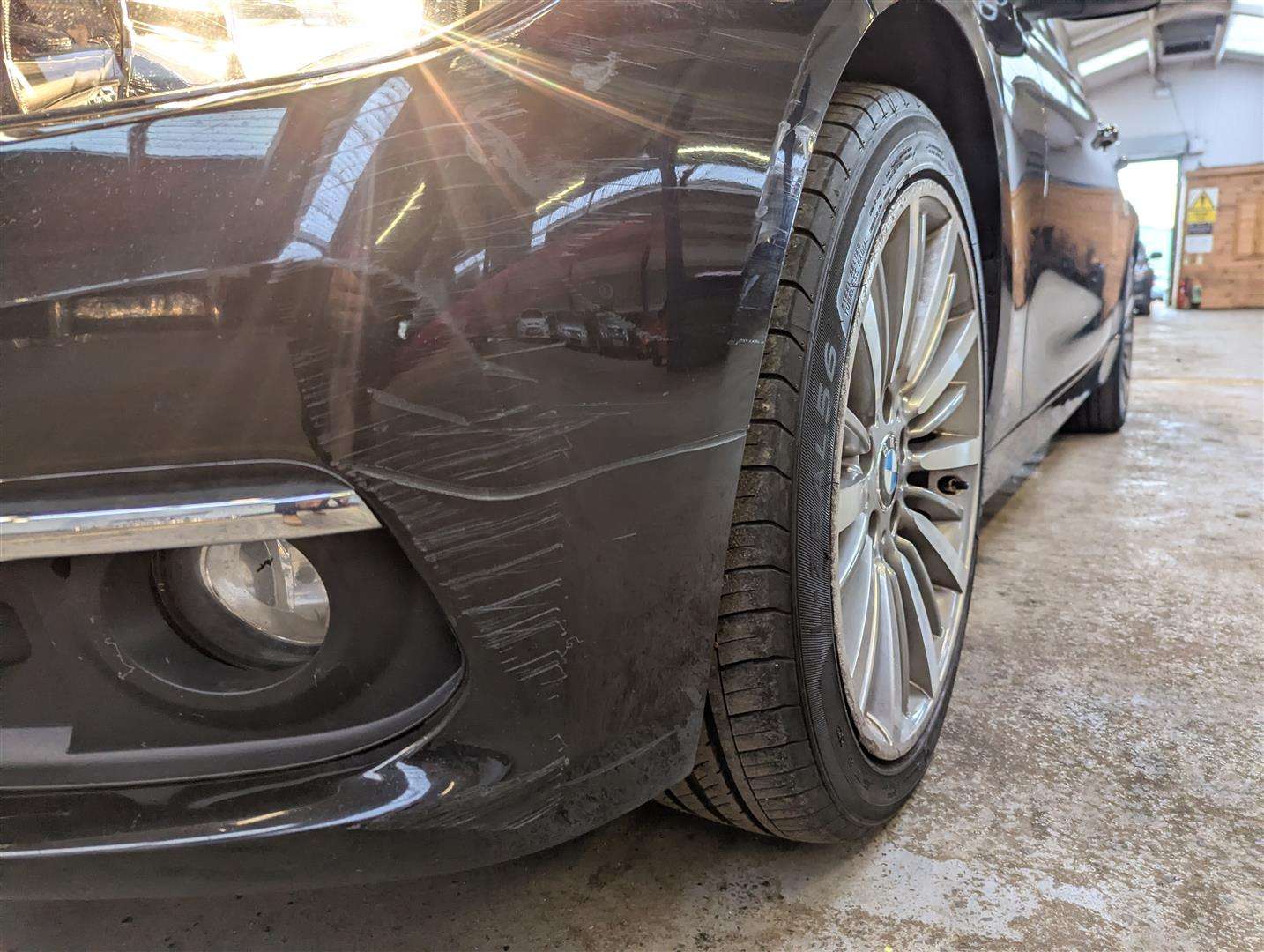 <p>2016 BMW 320D LUXURY AUTO</p>