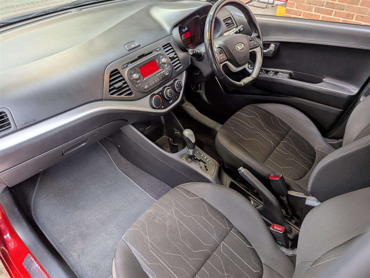 <p>2014 KIA PICANTO 2 AUTO</p>