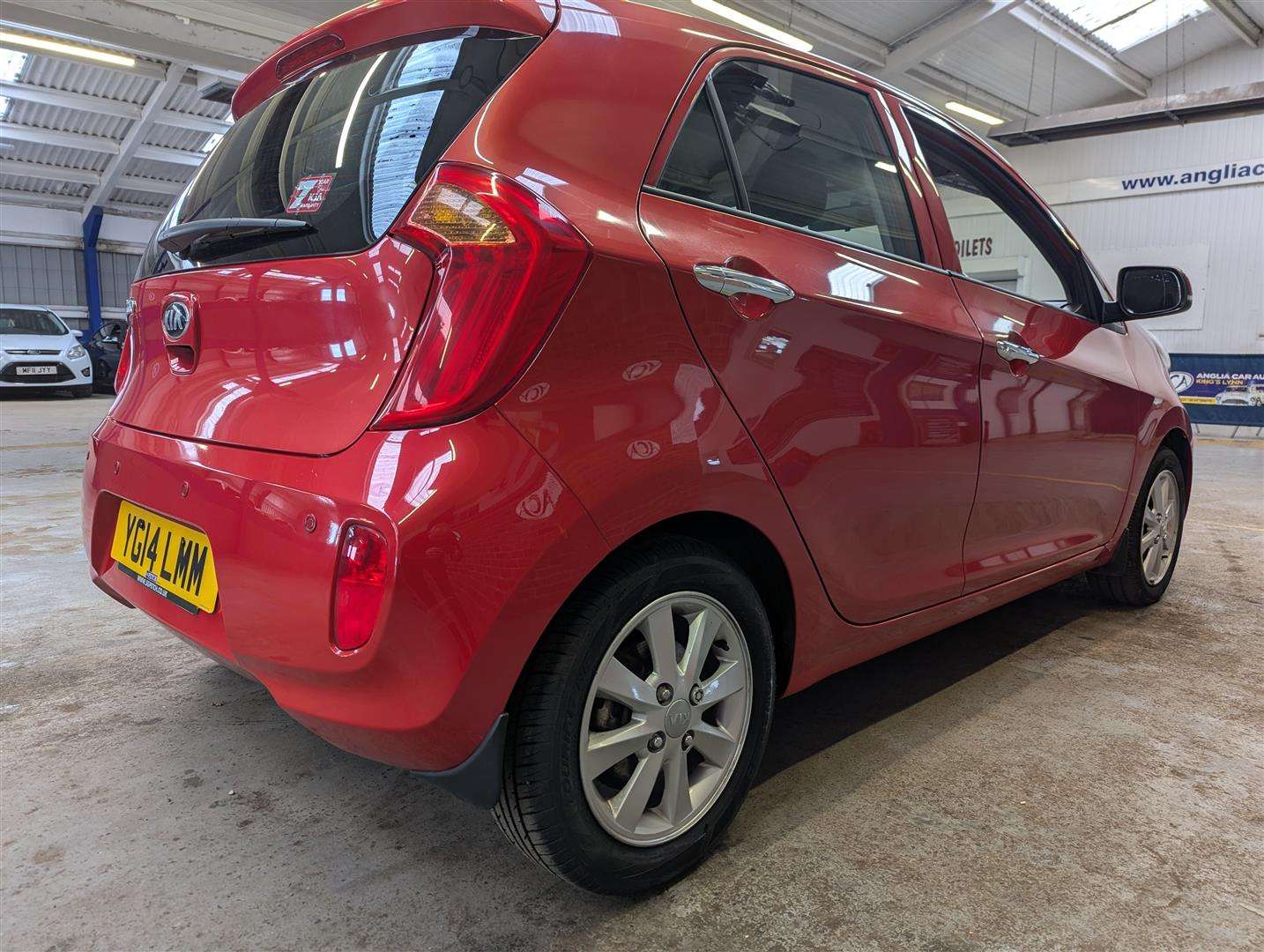 <p>2014 KIA PICANTO 2 AUTO</p>