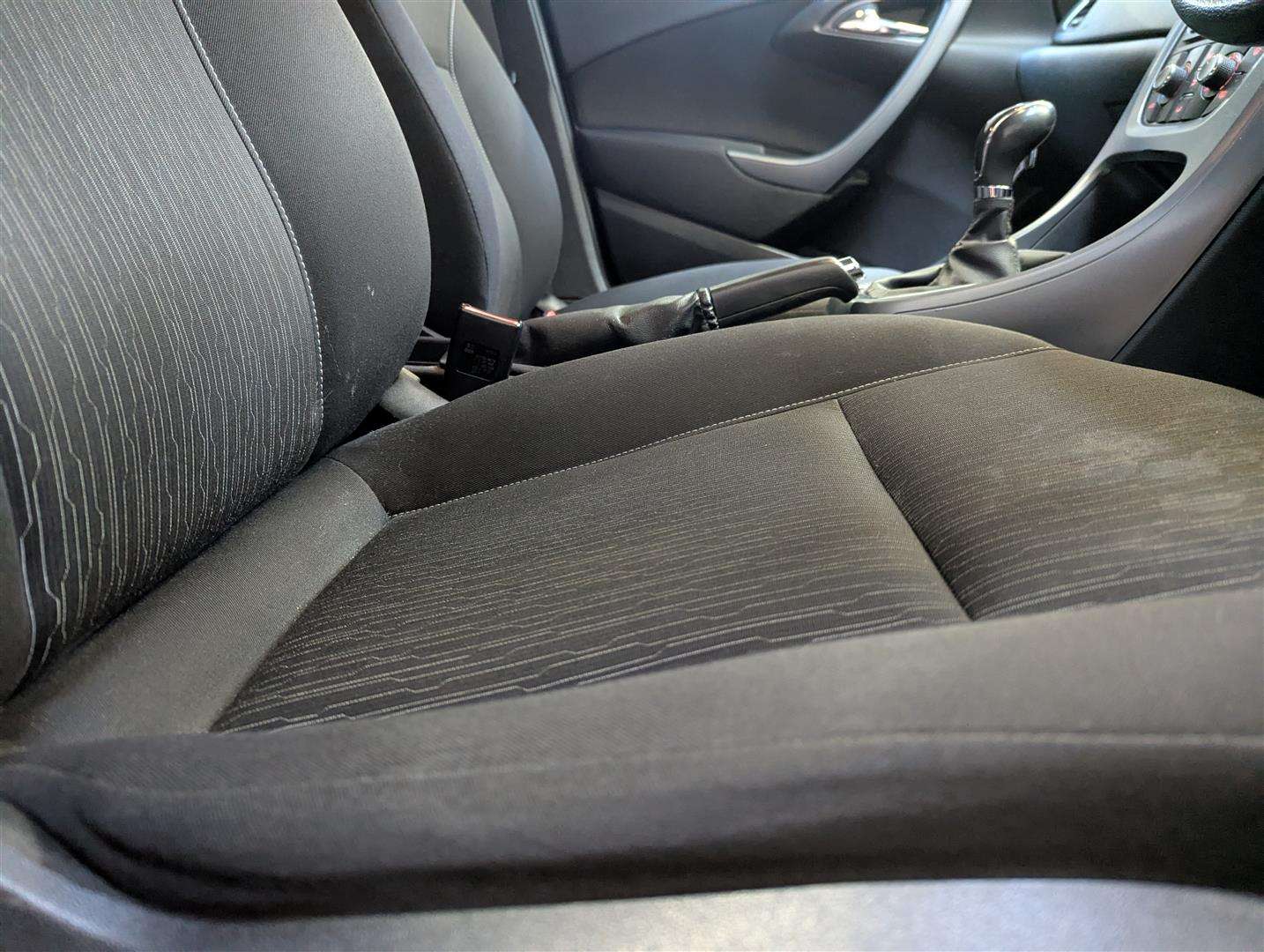 <p>2012 VAUXHALL ASTRA EXCLUSIV CDTI</p>