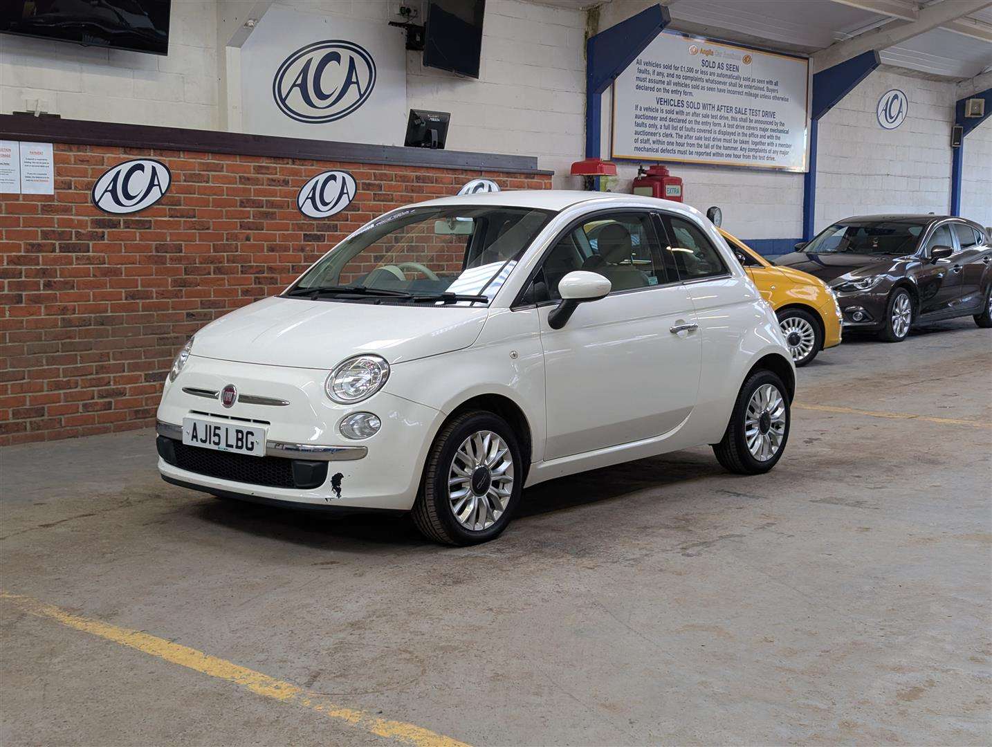 <p>2015 FIAT 500 POP STAR</p>