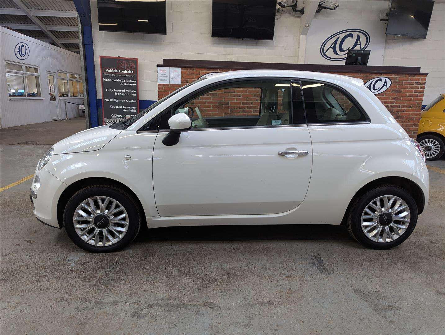 <p>2015 FIAT 500 POP STAR</p>