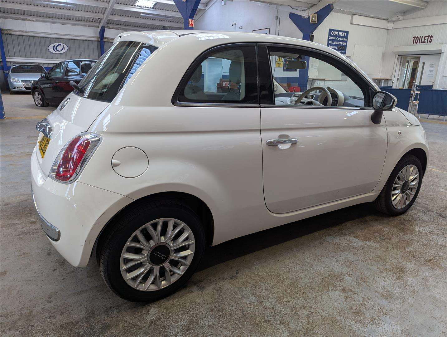 <p>2015 FIAT 500 POP STAR</p>