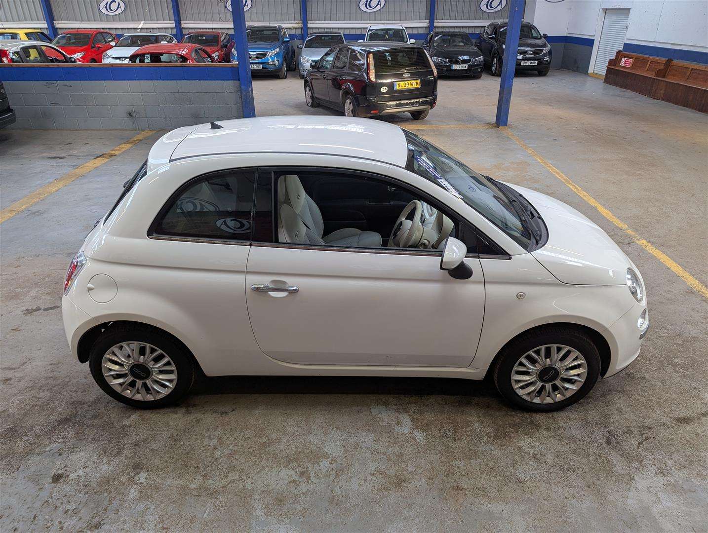<p>2015 FIAT 500 POP STAR</p>