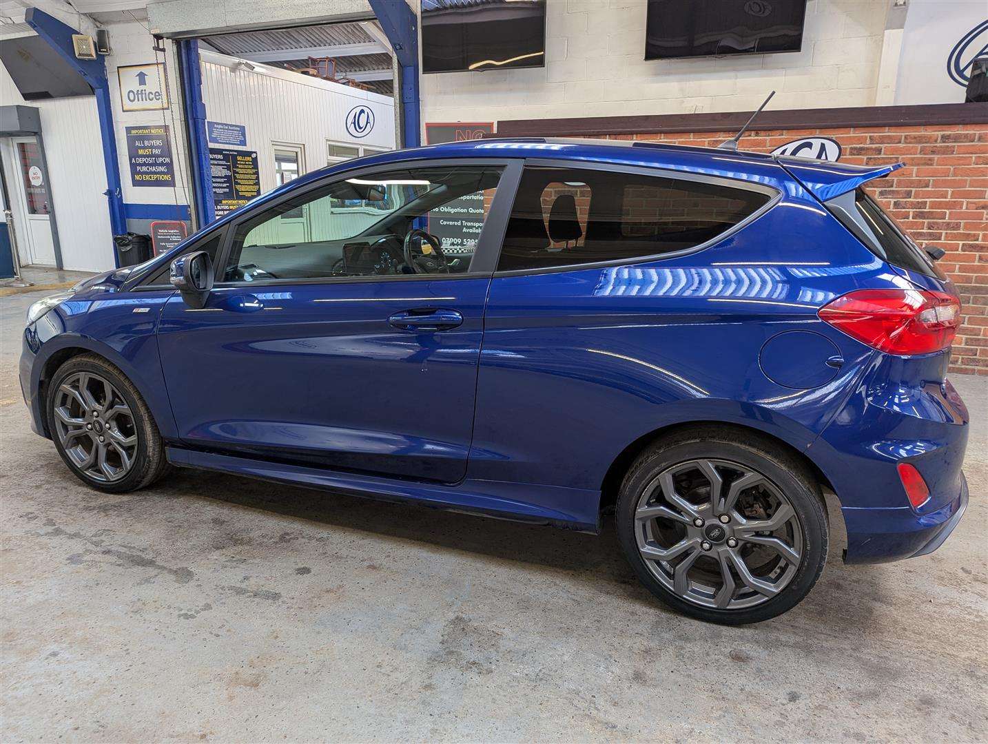<p>2018 FORD FIESTA ST-LINE TURBO</p>