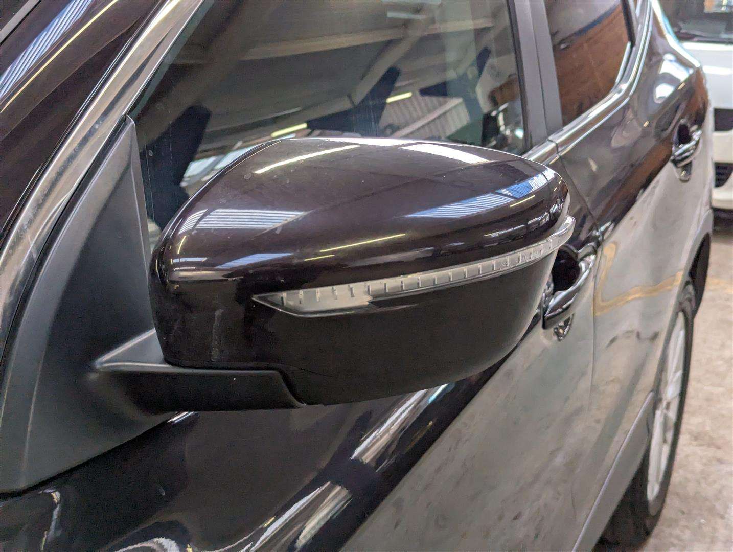 <p>2014 NISSAN QASHQAI ACENTA PREMIUM DI</p>