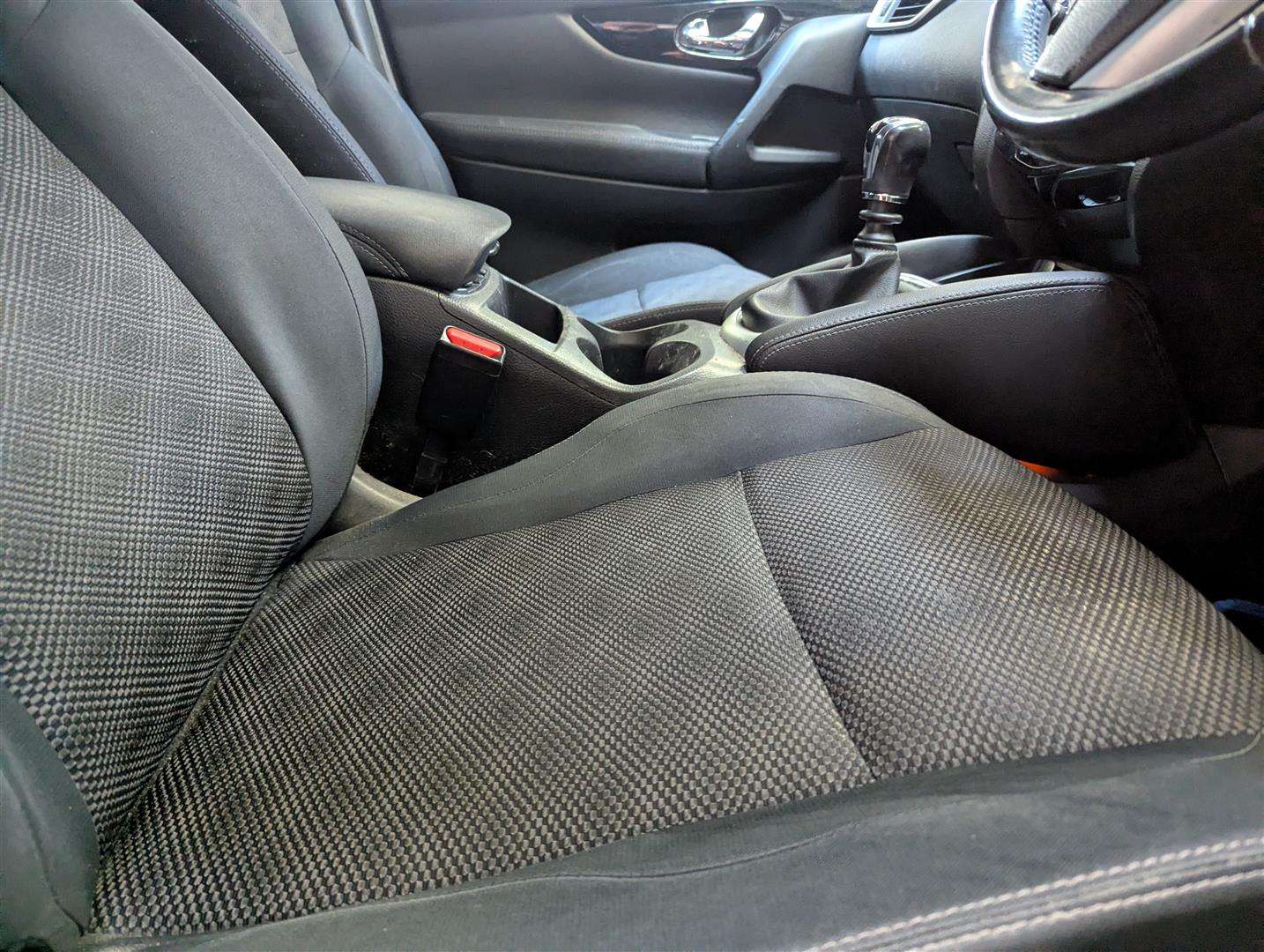 <p>2014 NISSAN QASHQAI ACENTA PREMIUM DI</p>