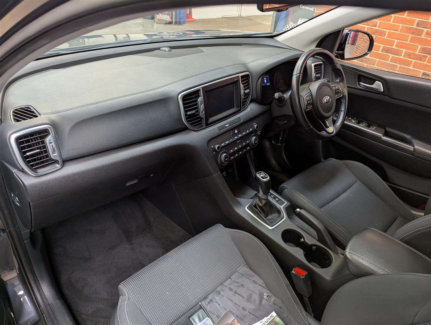 <p>2017 KIA SPORTAGE 2 ISG</p>