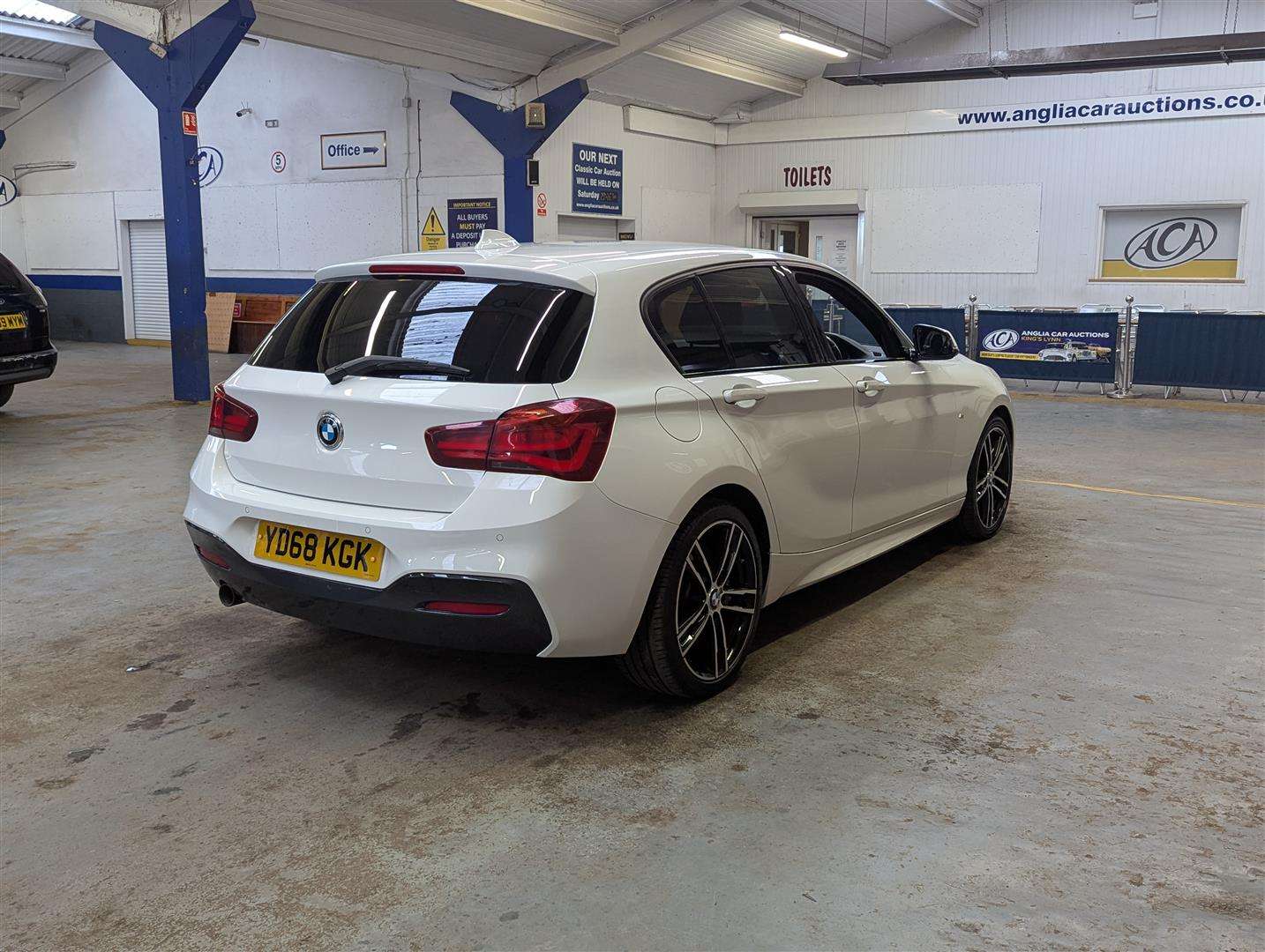 <p>2018 BMW 118I M SPORT SHADOW EDITI</p>