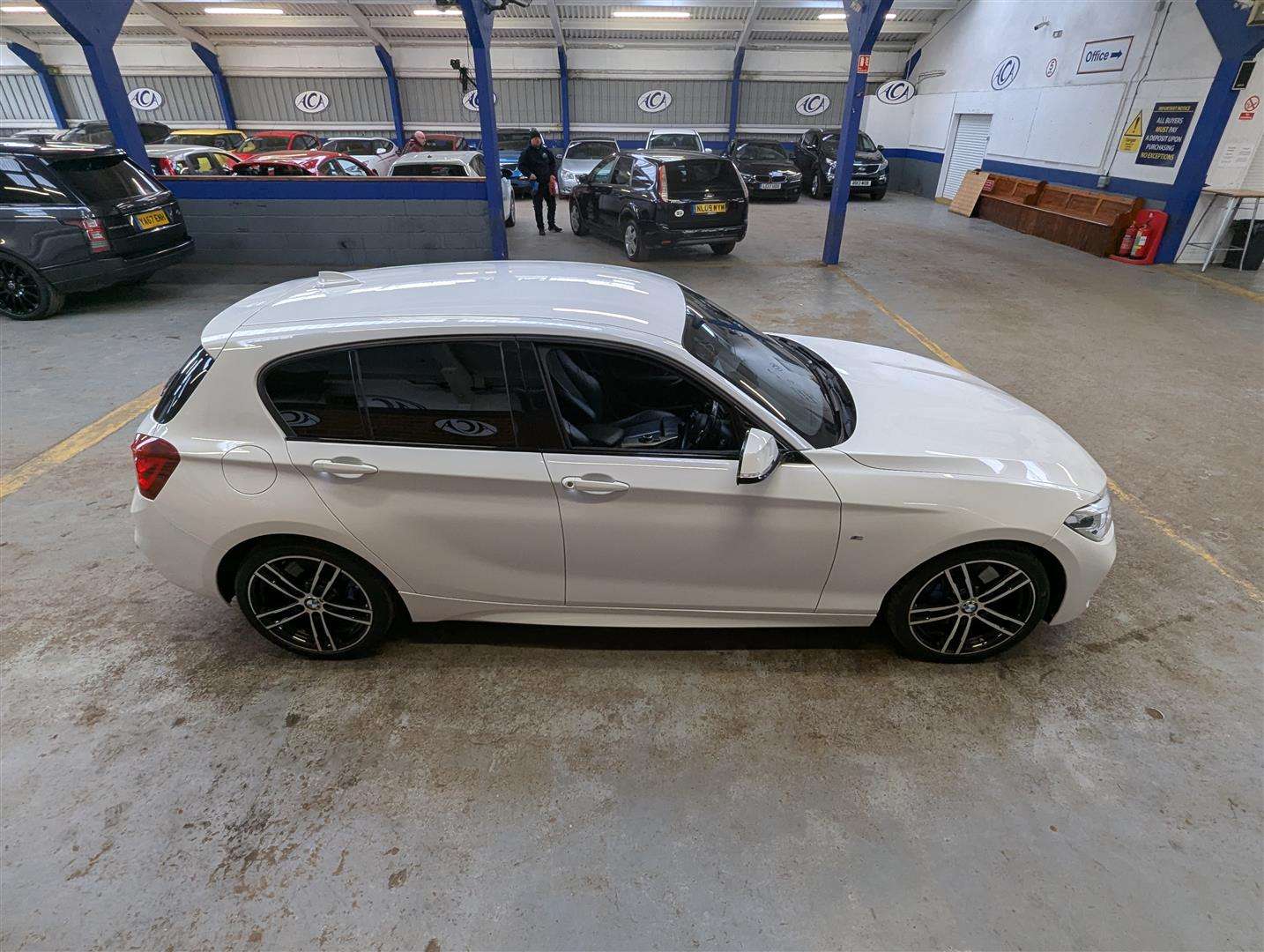 <p>2018 BMW 118I M SPORT SHADOW EDITI</p>