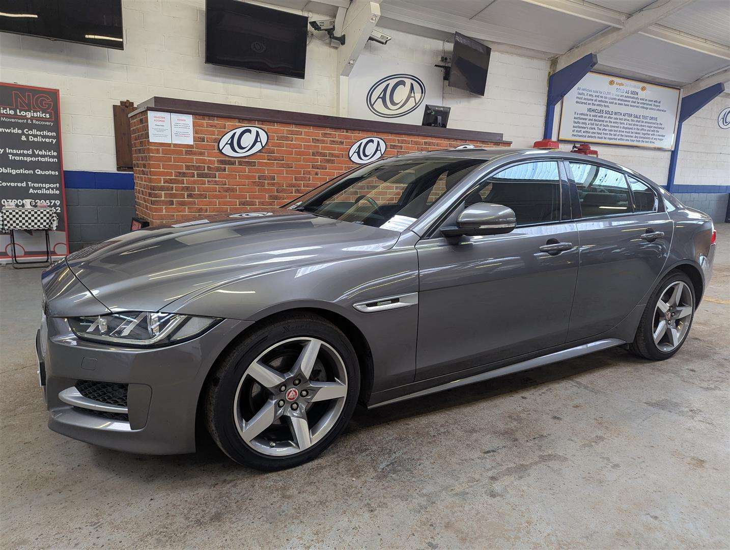 <p>2015 JAGUAR XE R-SPORT D AUTO</p>