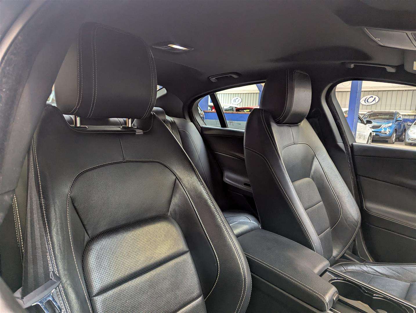 <p>2015 JAGUAR XE R-SPORT D AUTO</p>