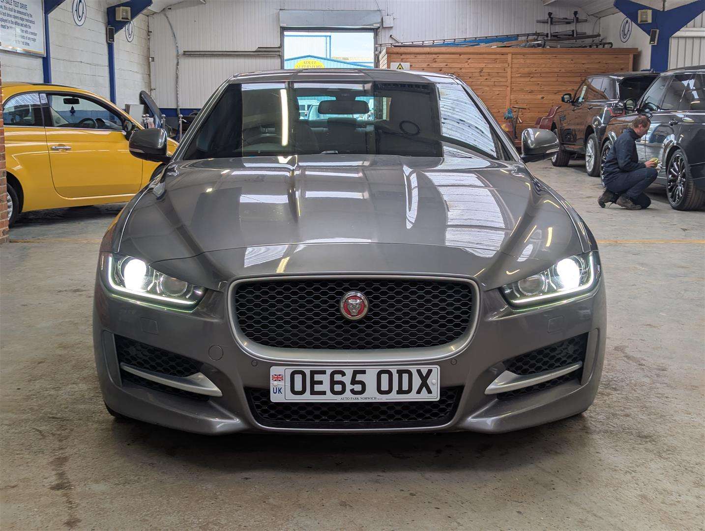 <p>2015 JAGUAR XE R-SPORT D AUTO</p>