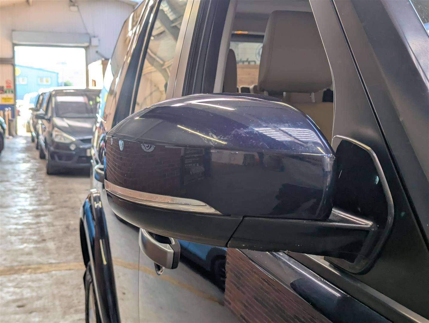 <p>2014 LAND ROVER DISCOVERY XS SDV6 AUTO</p>