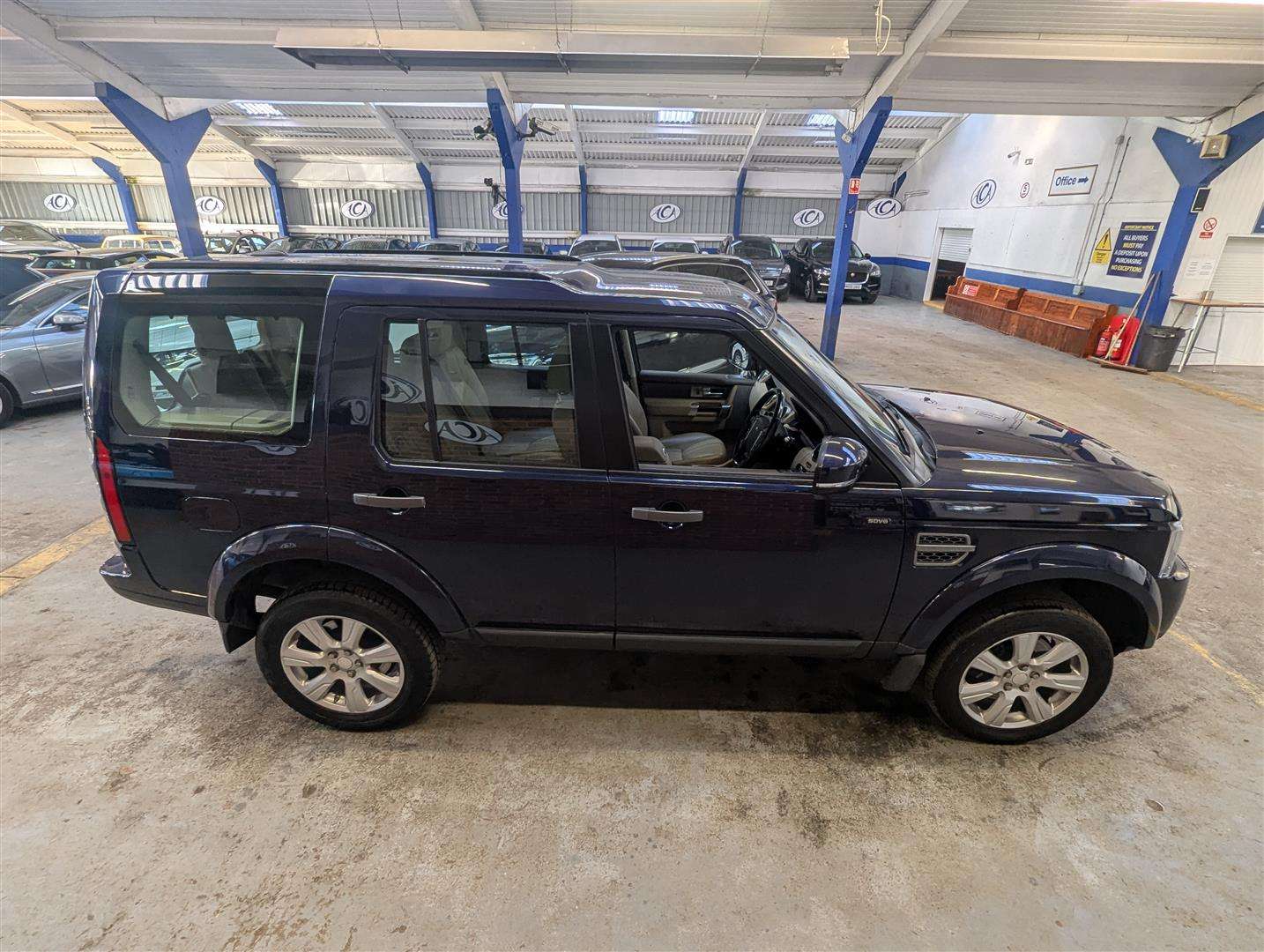 <p>2014 LAND ROVER DISCOVERY XS SDV6 AUTO</p>