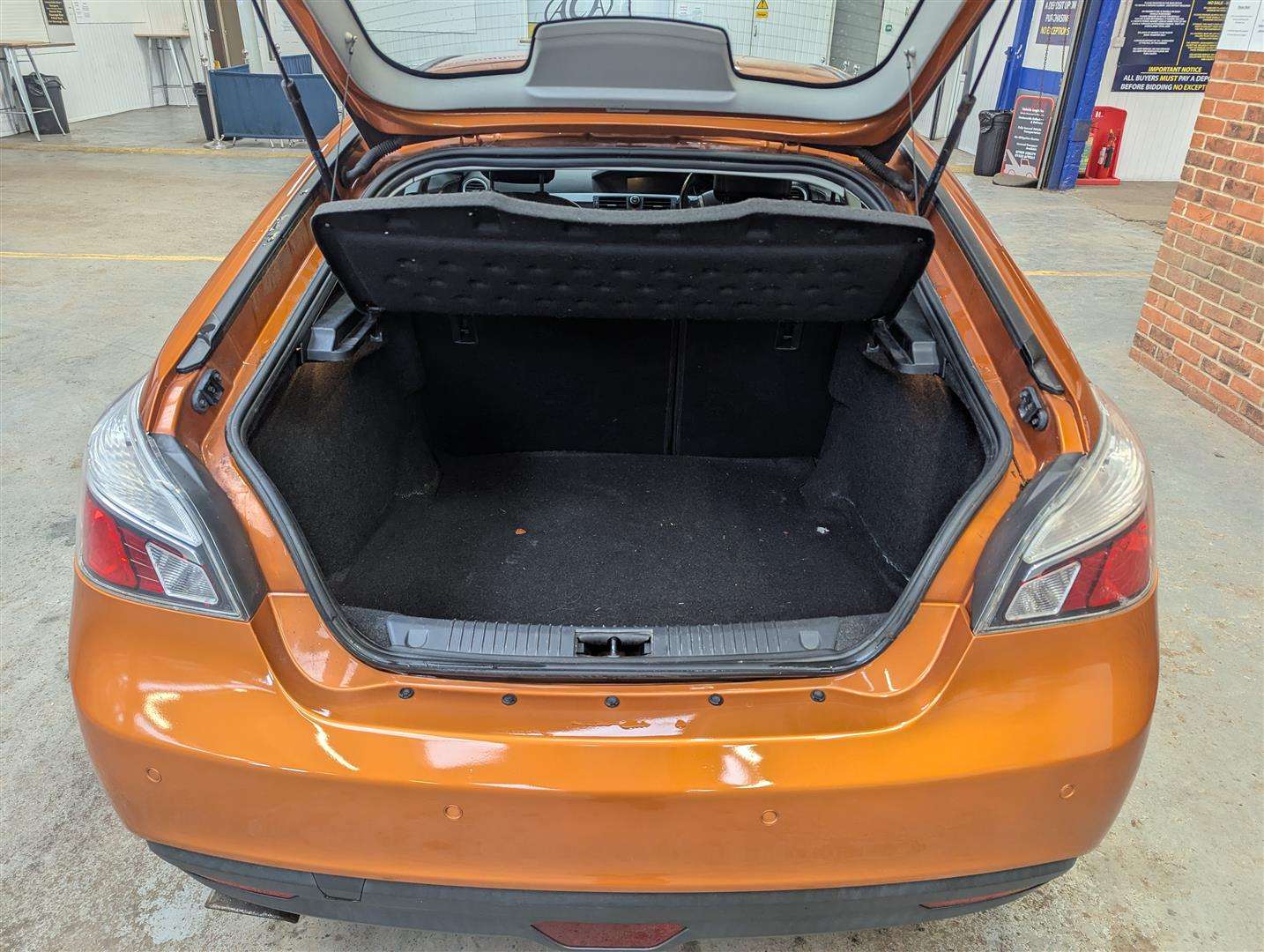 <p>2015 MG 6 TSE GT DTI</p>