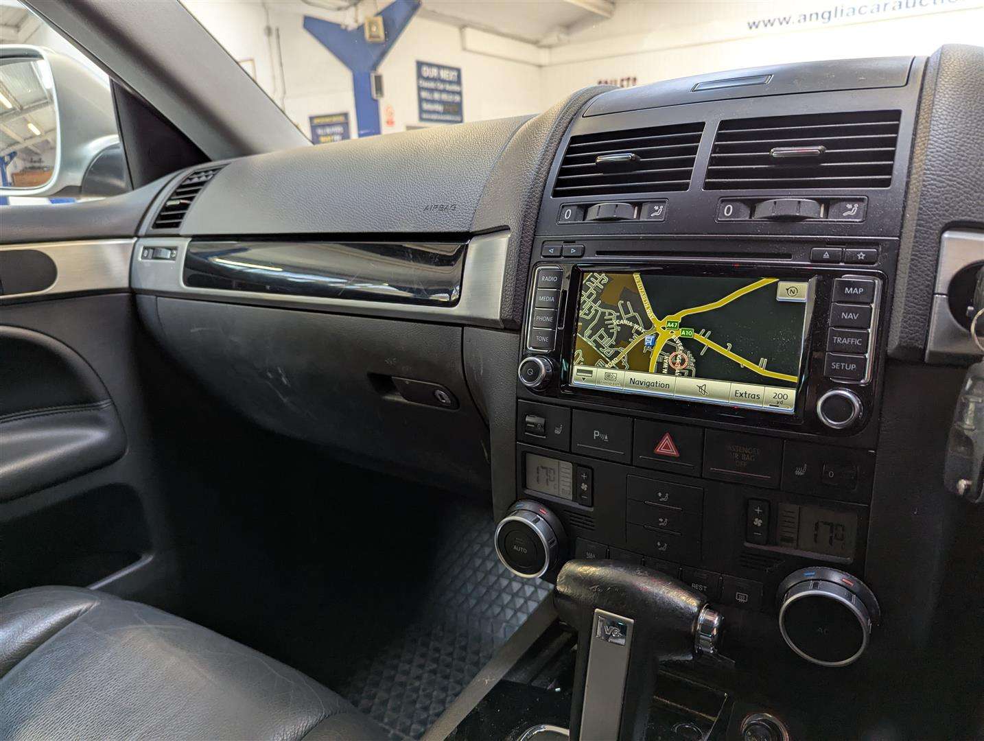 <p>2008 VOLKSWAGEN TOUAREG ALT TDI V6 225 AUTO</p>