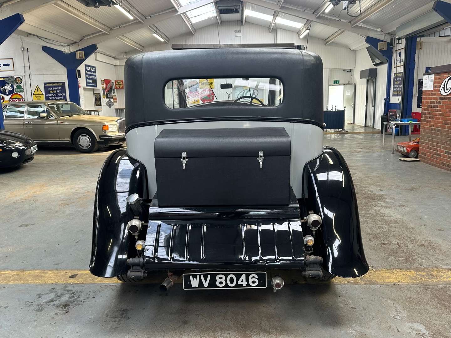 <p>1929 ROLLS ROYCE PHANTOM II</p>