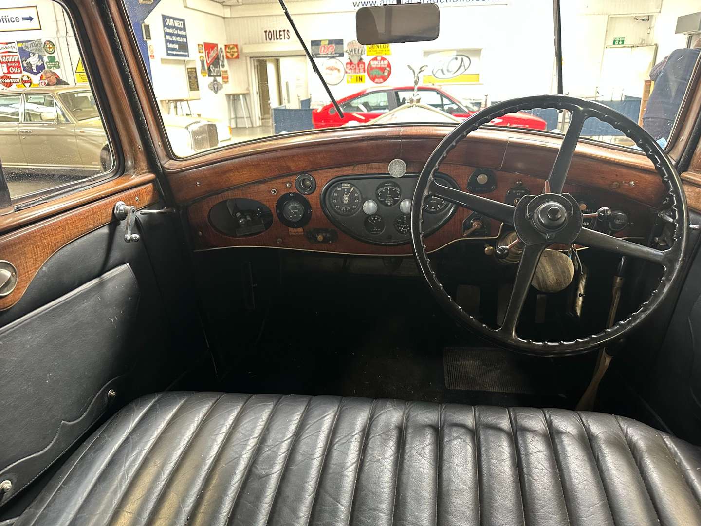 <p>1929 ROLLS ROYCE PHANTOM II</p>