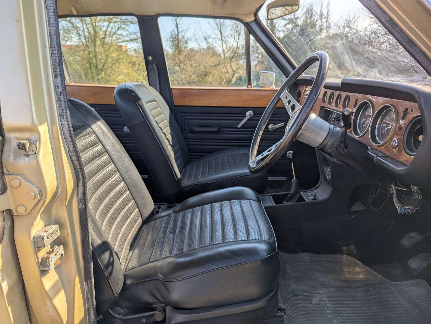 <p>1969 FORD CORTINA 1600E MK2</p>