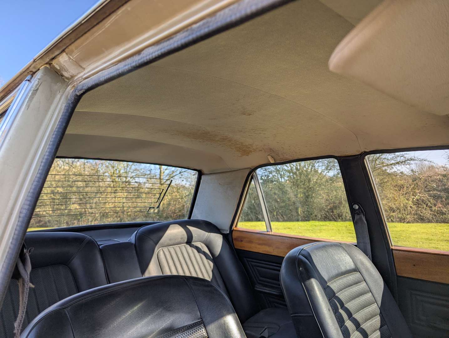 <p>1969 FORD CORTINA 1600E MK2</p>