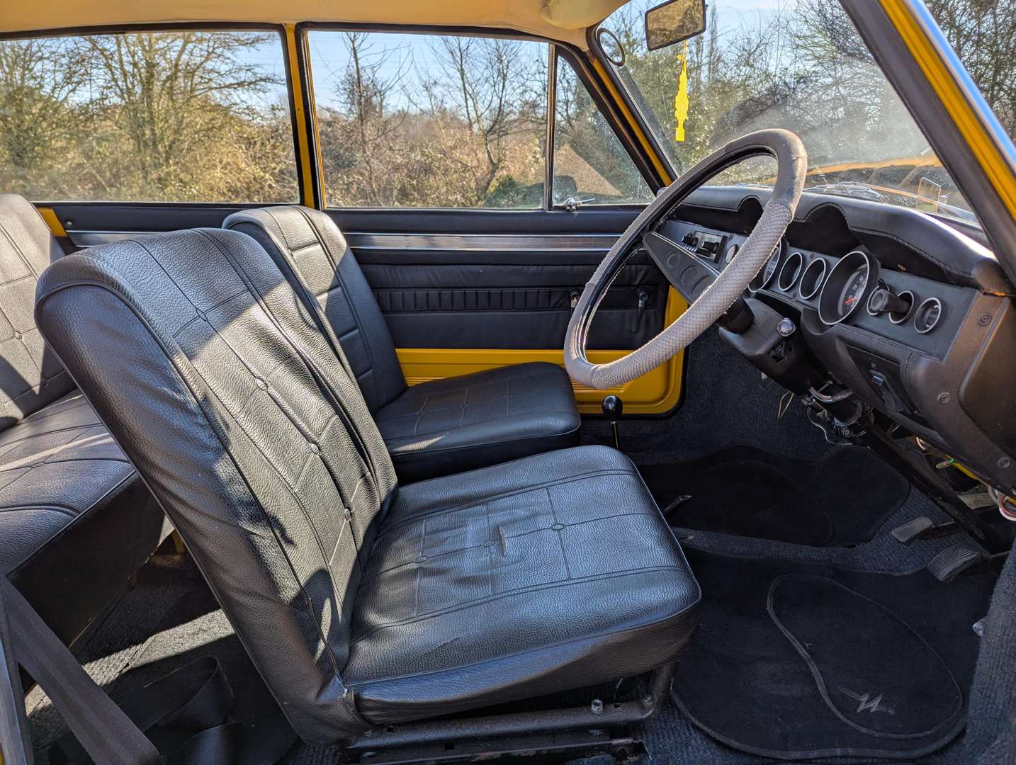 <p>1971 HILLMAN IMP SUPER</p>